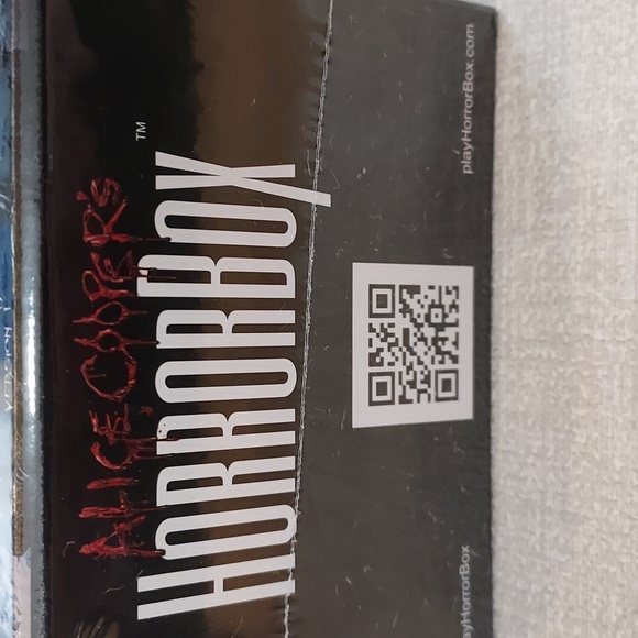Alice Cooper Horror box card game - Picture 2 of 3